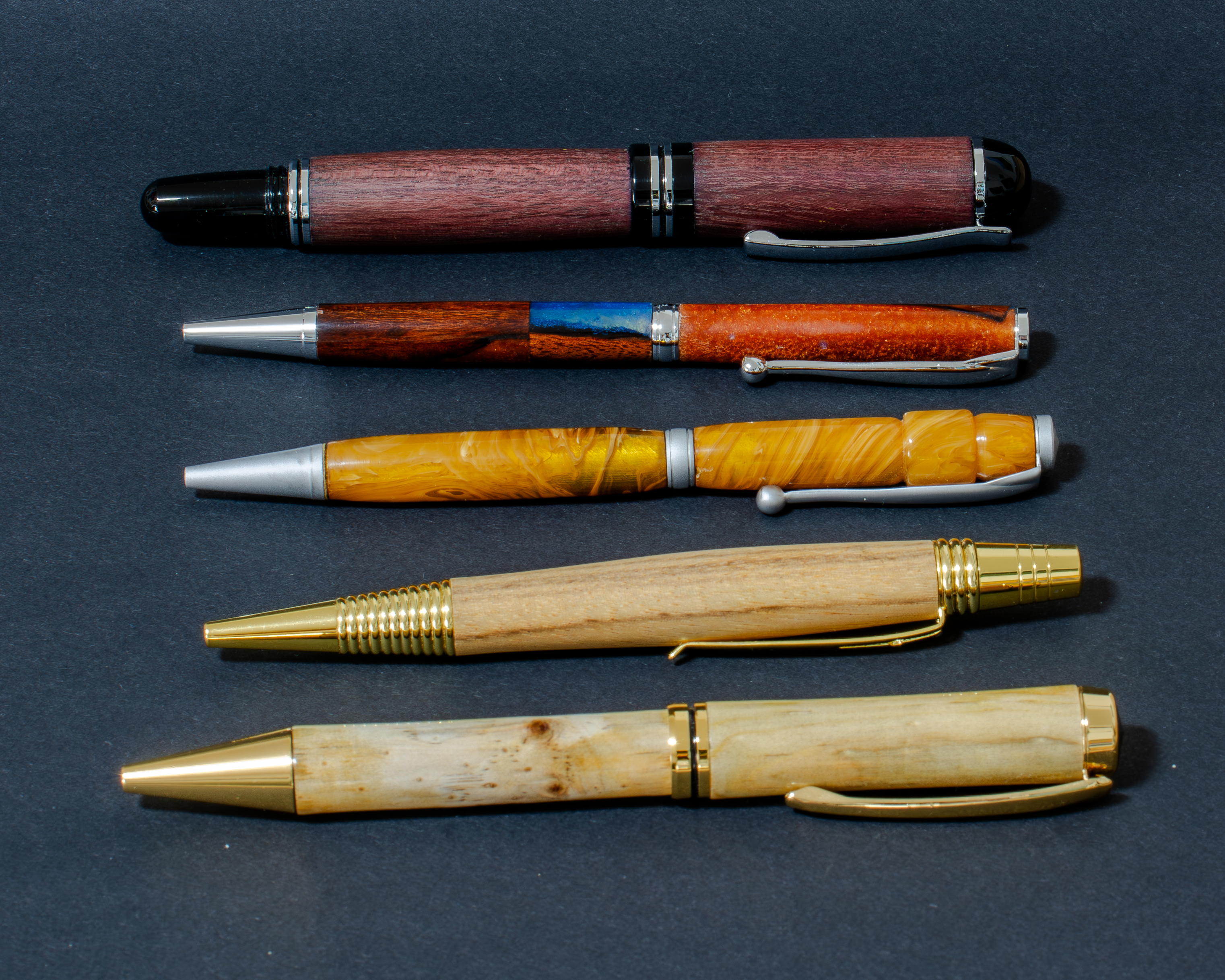 Silent Lines – Handcrafted Pens in Wood and Resin